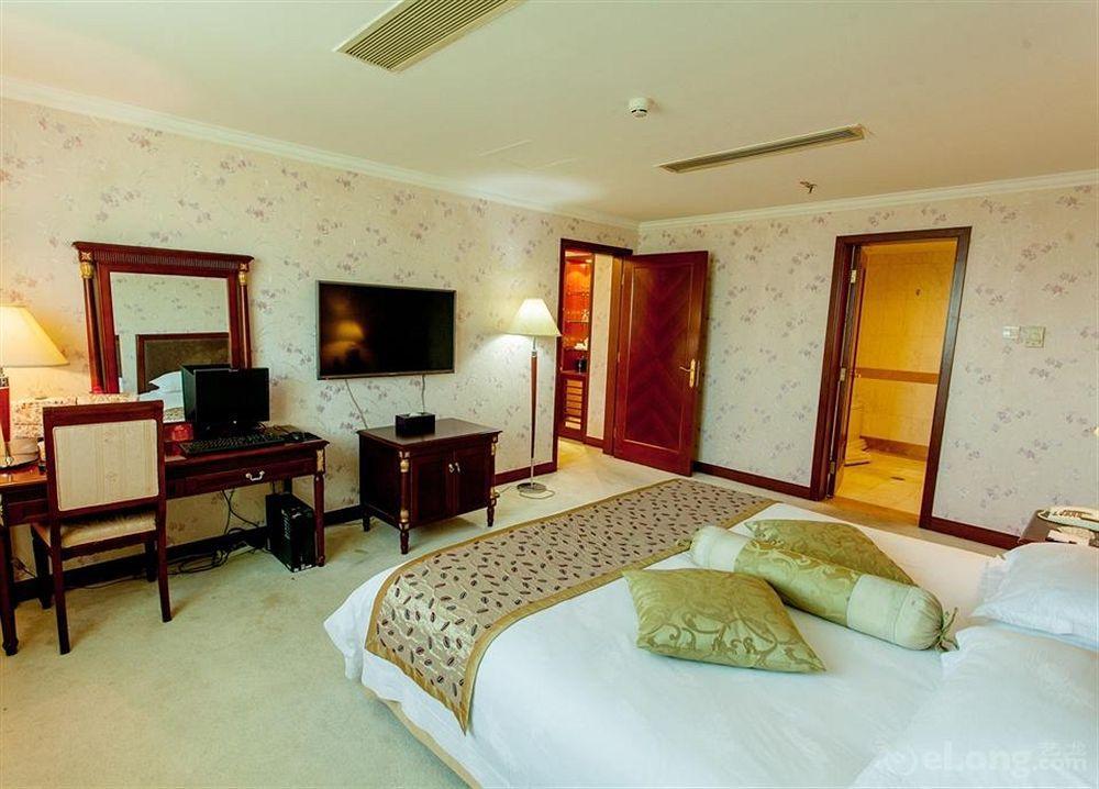 Beijing Zhongyu Century Grand Hotel Exterior photo